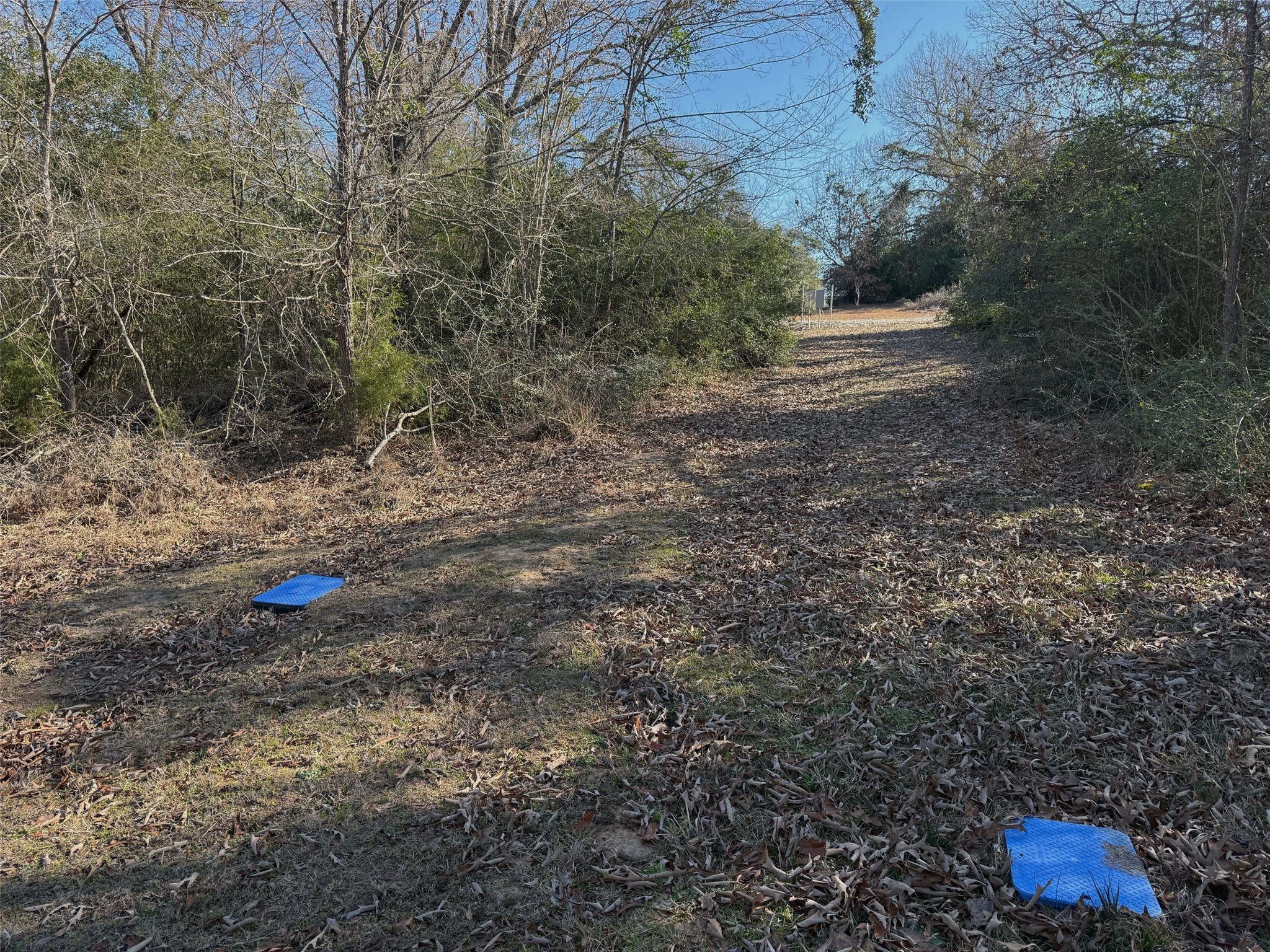 20197 Interstate 45 Buffalo, TX 75831 - Photo 28 of 30 a view of an outdoor space with wooden fence