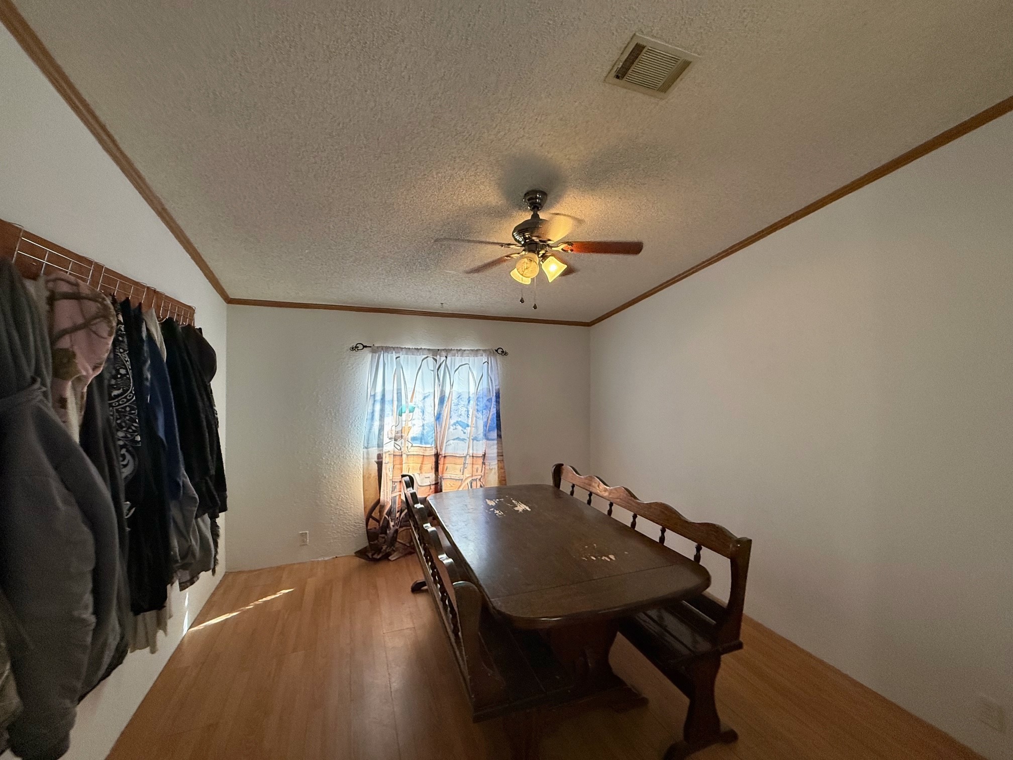 20197 Interstate 45 Buffalo, TX 75831 - Photo 7 of 30 a view of a dining room with furniture and chandelier
