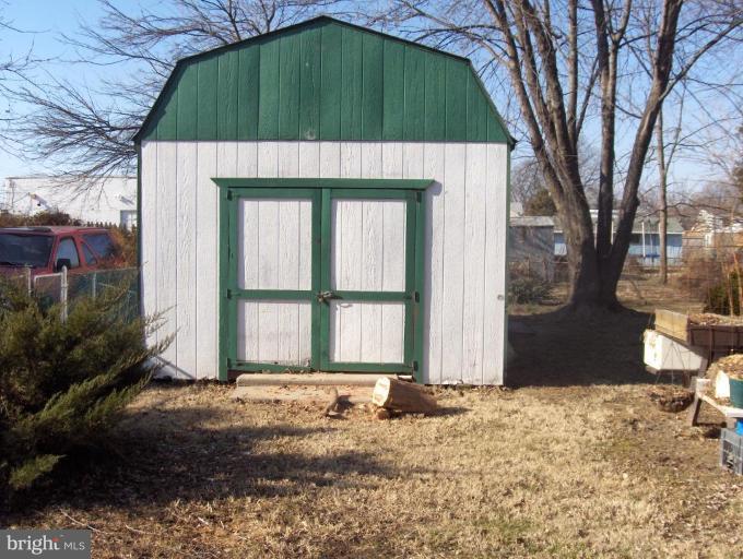 1754 Burnham Road Dundalk, MD 21222 - Photo 4 of 15 Shed