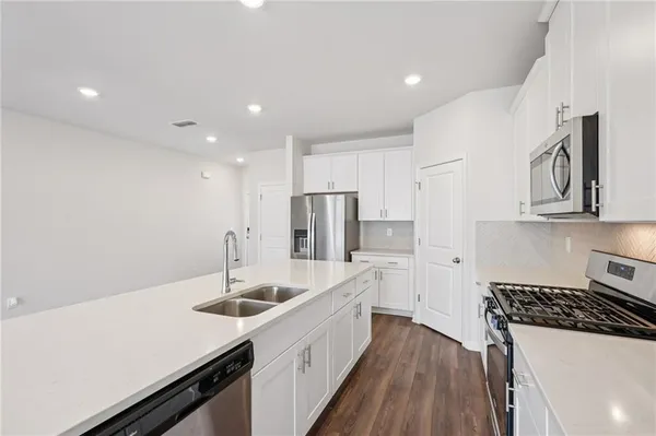 $2,050 | 234 Timberland Avenue, Dawsonville, GA 30534