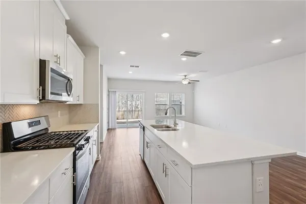 $2,050 | 234 Timberland Avenue, Dawsonville, GA 30534