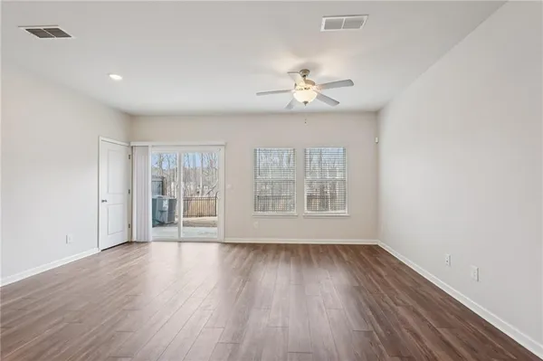 $2,050 | 234 Timberland Avenue, Dawsonville, GA 30534