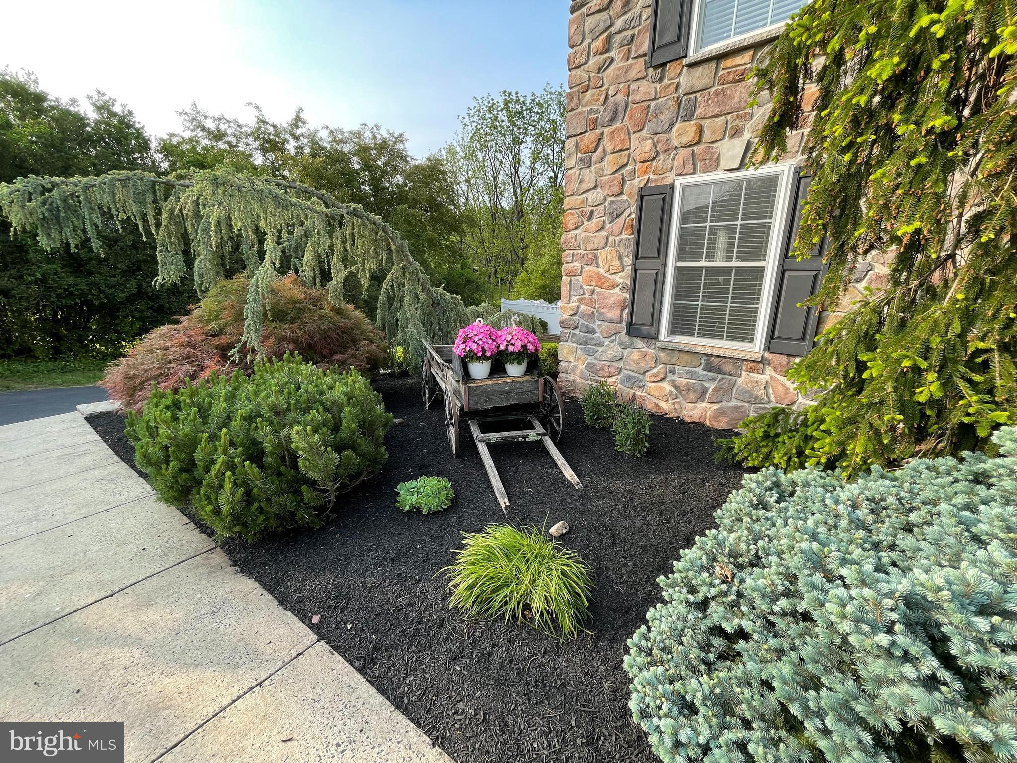 953 Crest Road Lansdale, PA 19446 - Photo 3 of 61 Gallery Image 3