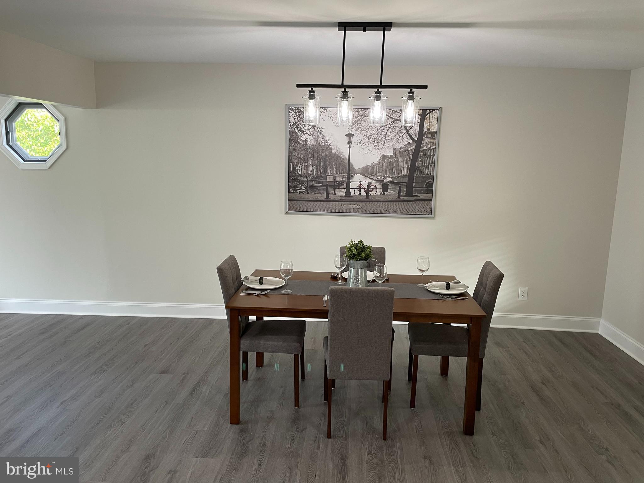 953 Crest Road Lansdale, PA 19446 - Photo 10 of 61 Large Dining Room