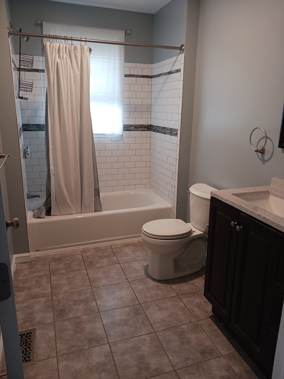 202 Hope Street, Unit 3 Fall River, MA 02721 - Photo 13 of 13