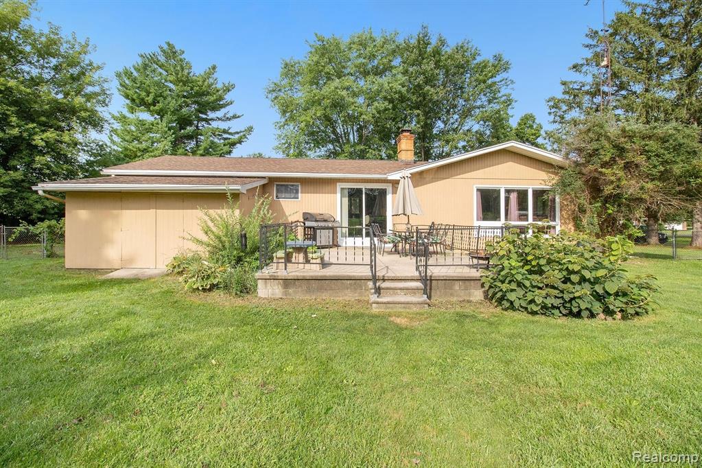 262 Fowlerville Road Fowlerville, MI 48836 - Photo 17 of 19 Gallery Image 17