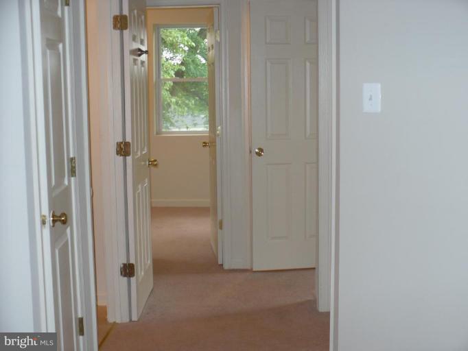 5109 Addison Road Capitol Heights, MD 20743 - Photo 11 of 29 Hallway
