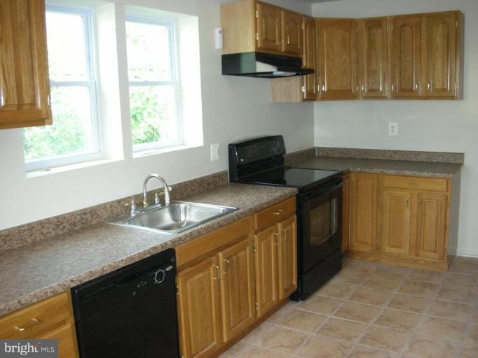 5109 Addison Road Capitol Heights, MD 20743 - Photo 20 of 29 Kitchen