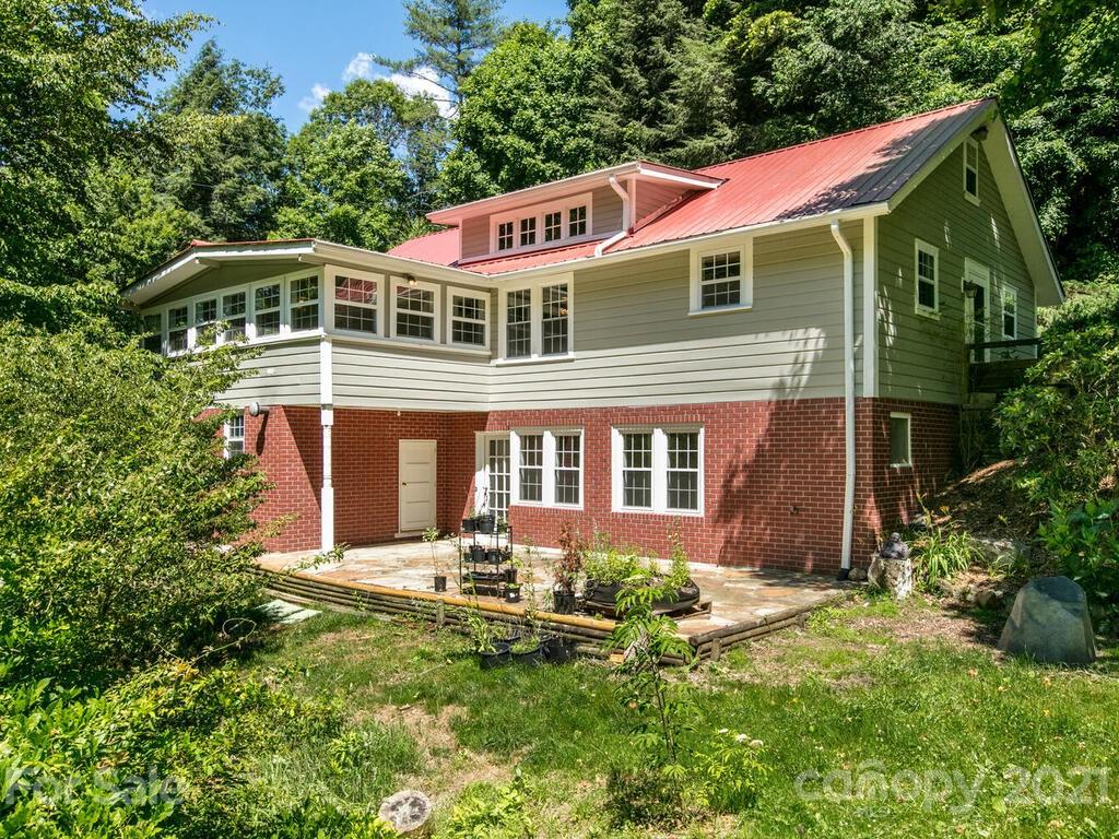 3260 Windswept Ridge Road Marshall, NC 28753 - Photo 1 of 36 Gallery Image 1