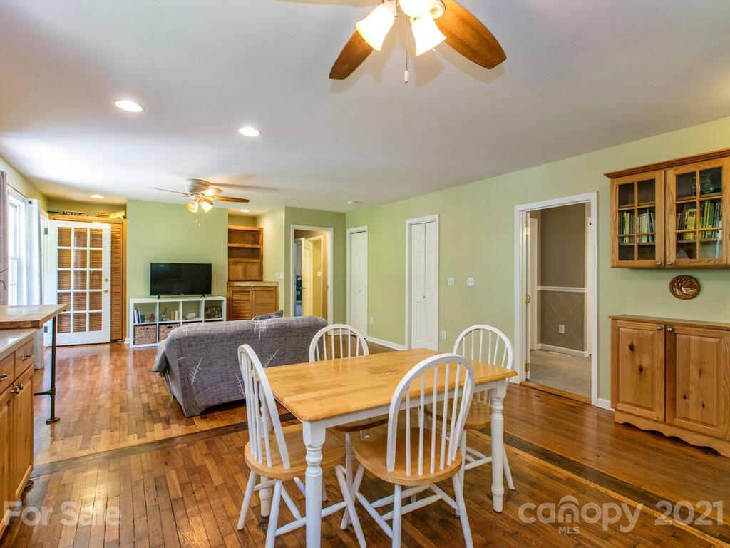 3260 Windswept Ridge Road Marshall, NC 28753 - Photo 11 of 36 Gallery Image 11