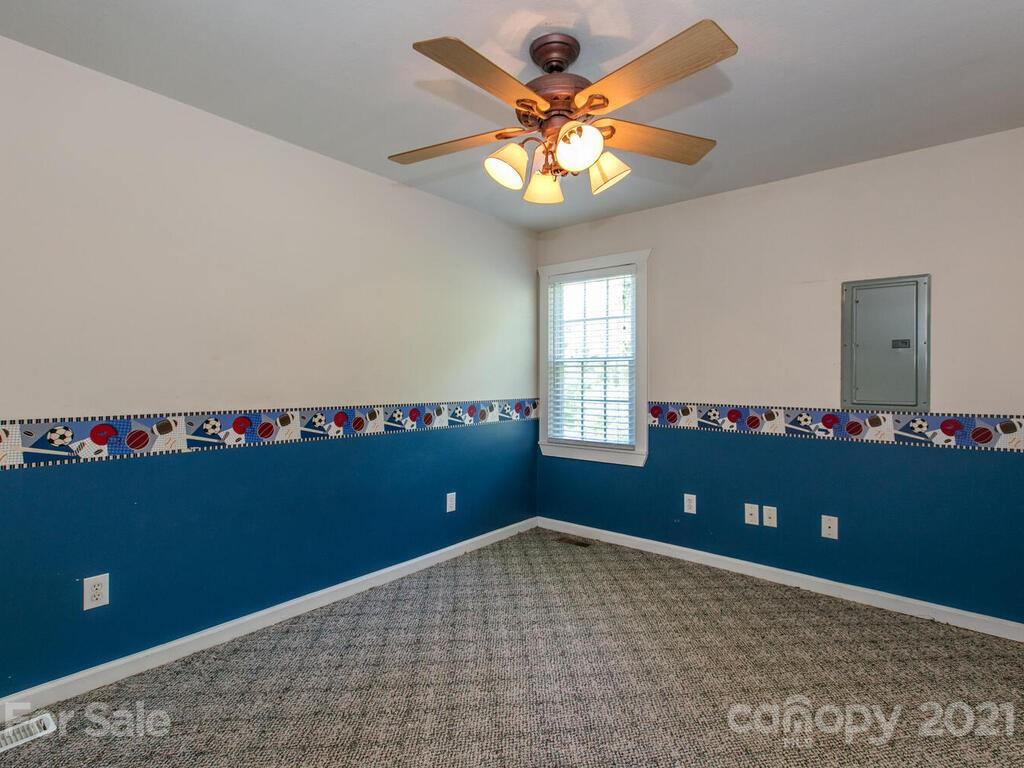 3260 Windswept Ridge Road Marshall, NC 28753 - Photo 24 of 36 Gallery Image 24