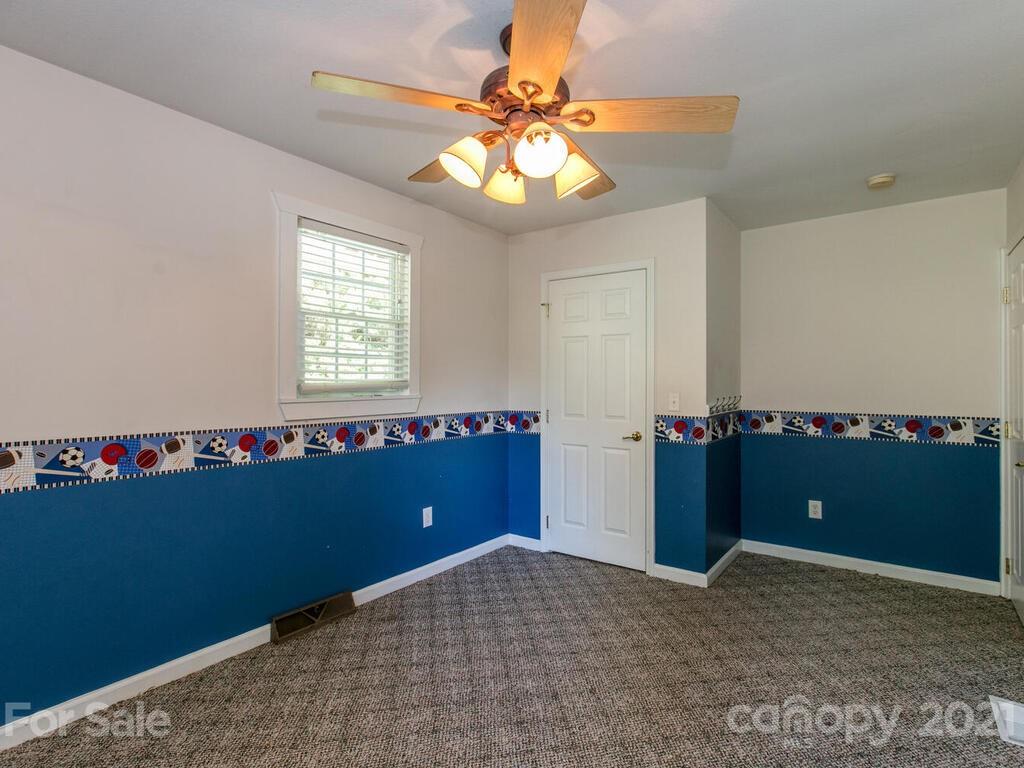 3260 Windswept Ridge Road Marshall, NC 28753 - Photo 25 of 36 Gallery Image 25
