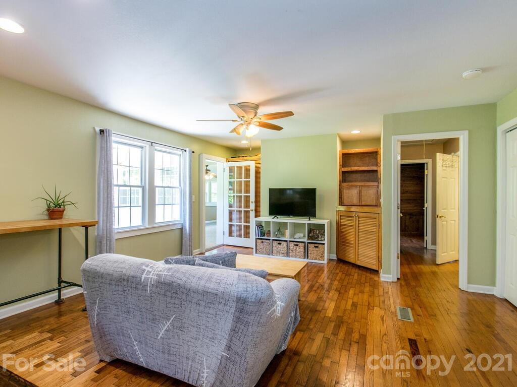 3260 Windswept Ridge Road Marshall, NC 28753 - Photo 4 of 36 Gallery Image 4