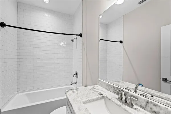 $5,249 | 4302 West North B Street, Unit 4, Tampa, FL 33609