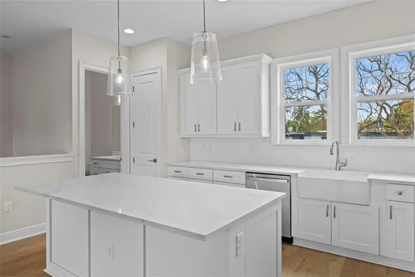 $5,249 | 4302 West North B Street, Unit 4, Tampa, FL 33609