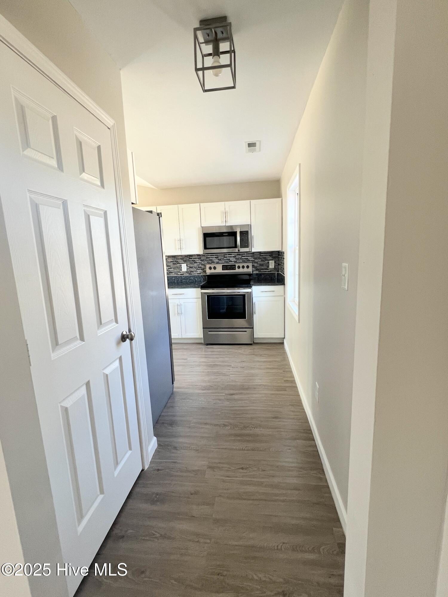 229 Loren Road Hubert, NC 28539 - Photo 6 of 20 229 Loren