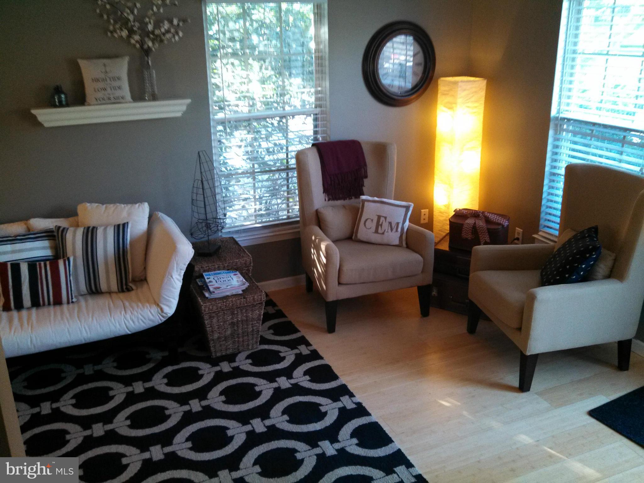 1961 Belmont Ridge Court Reston, VA 20191 - Photo 6 of 18 End unit offers lots of light