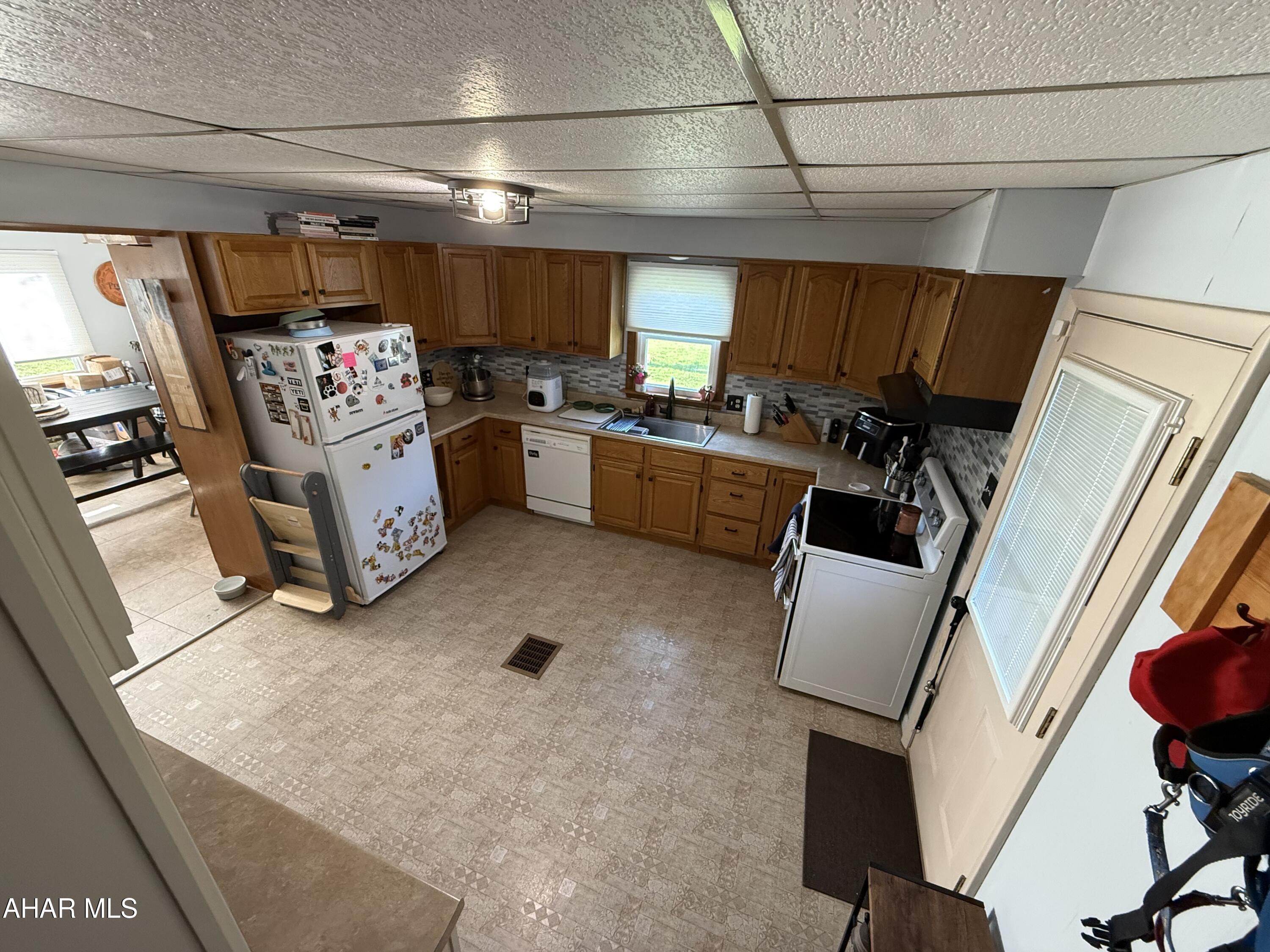 2391 Raystown Road Everett, PA 15537 - Photo 6 of 56