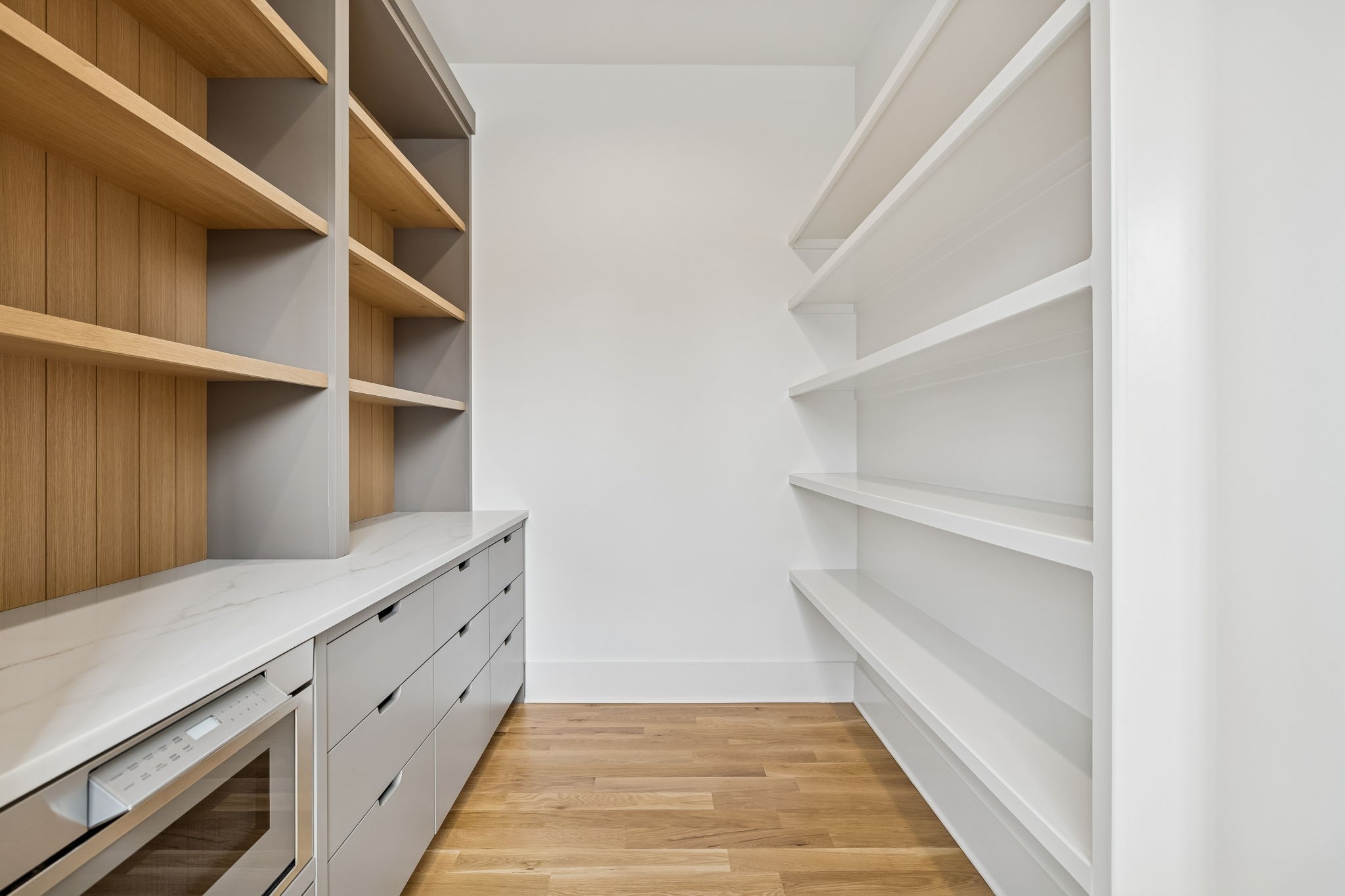 3510 Robin Road Nashville, TN 37204 - Photo 22 of 78 a view of an empty walk in closet