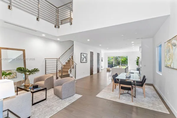 $12,000 | 3052 Day Avenue, Unit 2, Miami, FL 33133