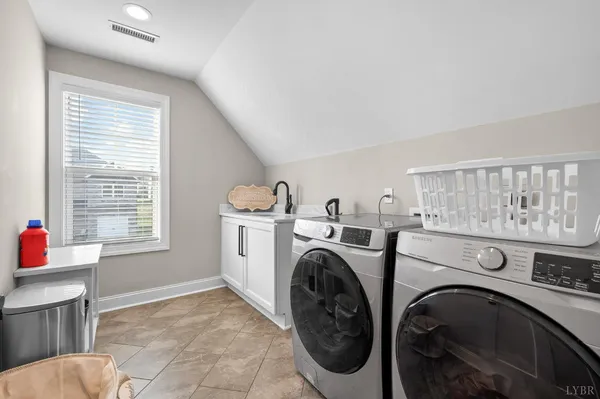 $435,000 | 1603 Helmsdale Drive, Forest, VA 24551