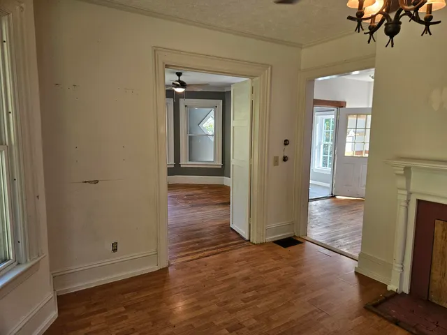 $140,000 | 4 Pleasant Street, Guilford, ME 04443