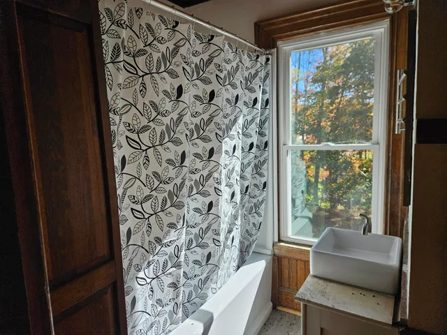 $140,000 | 4 Pleasant Street, Guilford, ME 04443