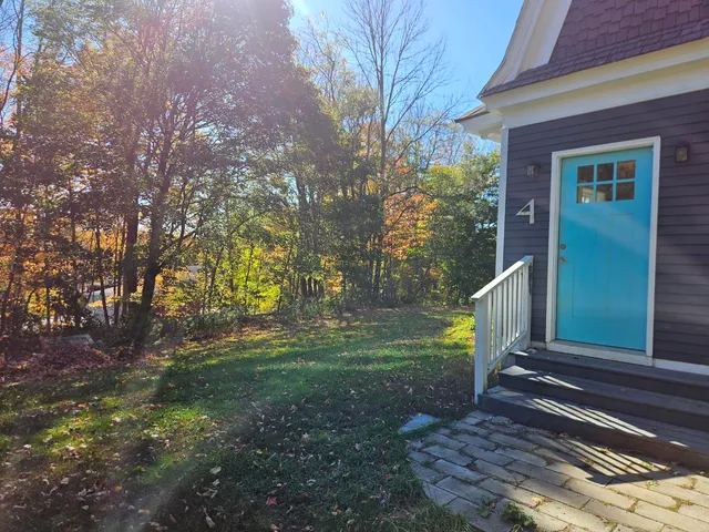 $140,000 | 4 Pleasant Street, Guilford, ME 04443