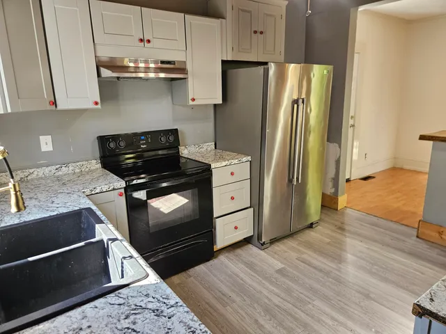 $140,000 | 4 Pleasant Street, Guilford, ME 04443