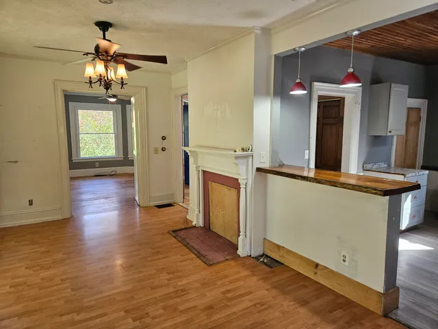 $140,000 | 4 Pleasant Street, Guilford, ME 04443