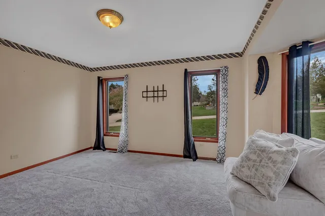 $548,000 | 1 Genesee Court, Bolingbrook, IL 60440