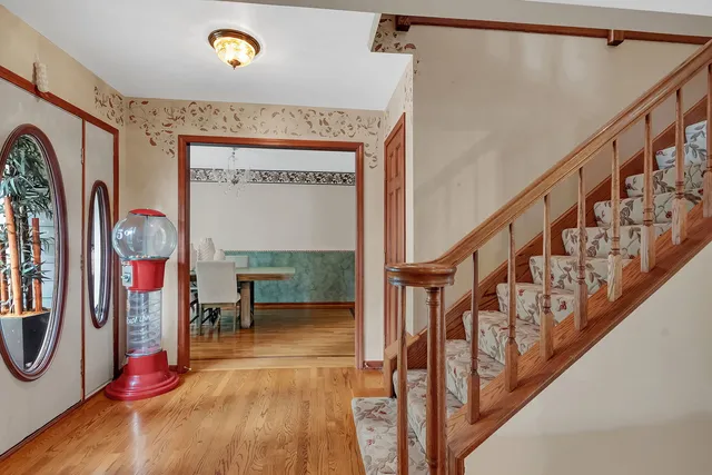 $548,000 | 1 Genesee Court, Bolingbrook, IL 60440