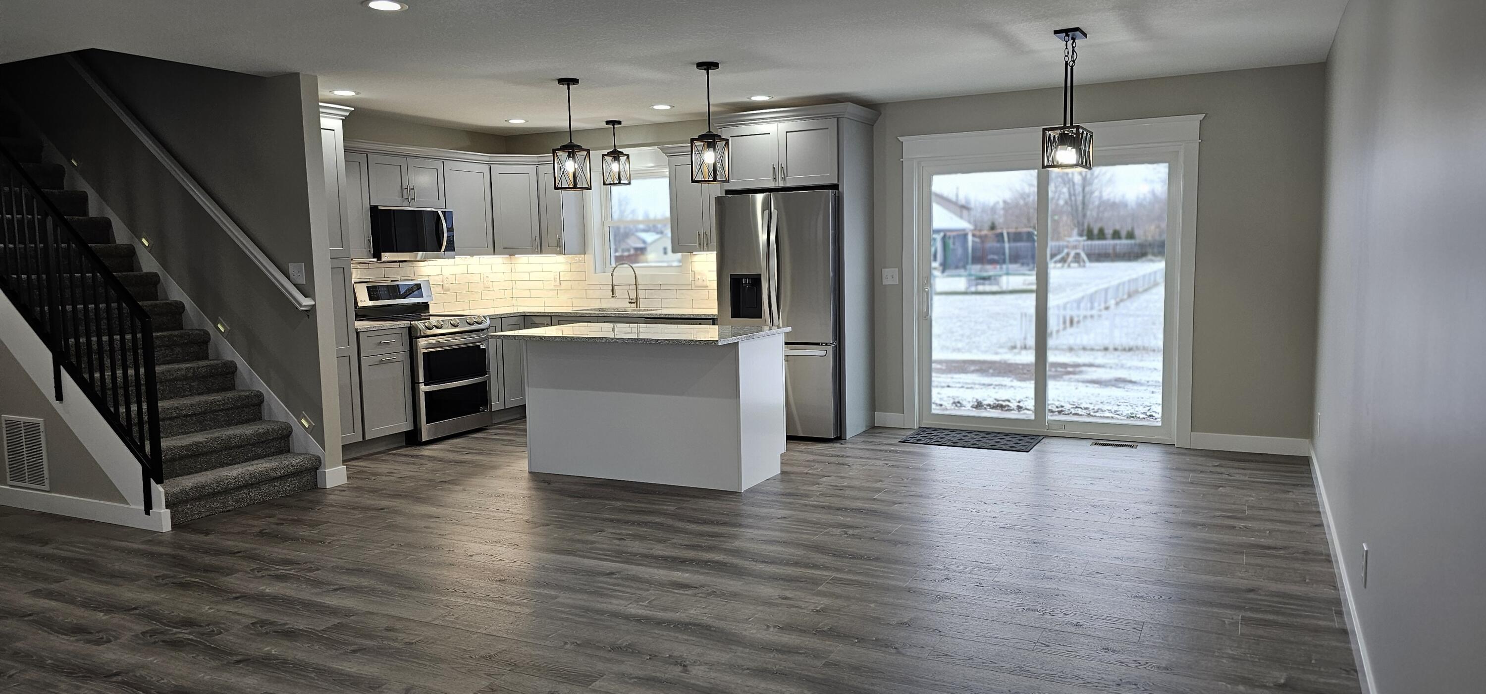 301 South Willowbrook Road Coldwater, MI 49036 - Photo 4 of 35 Main Level