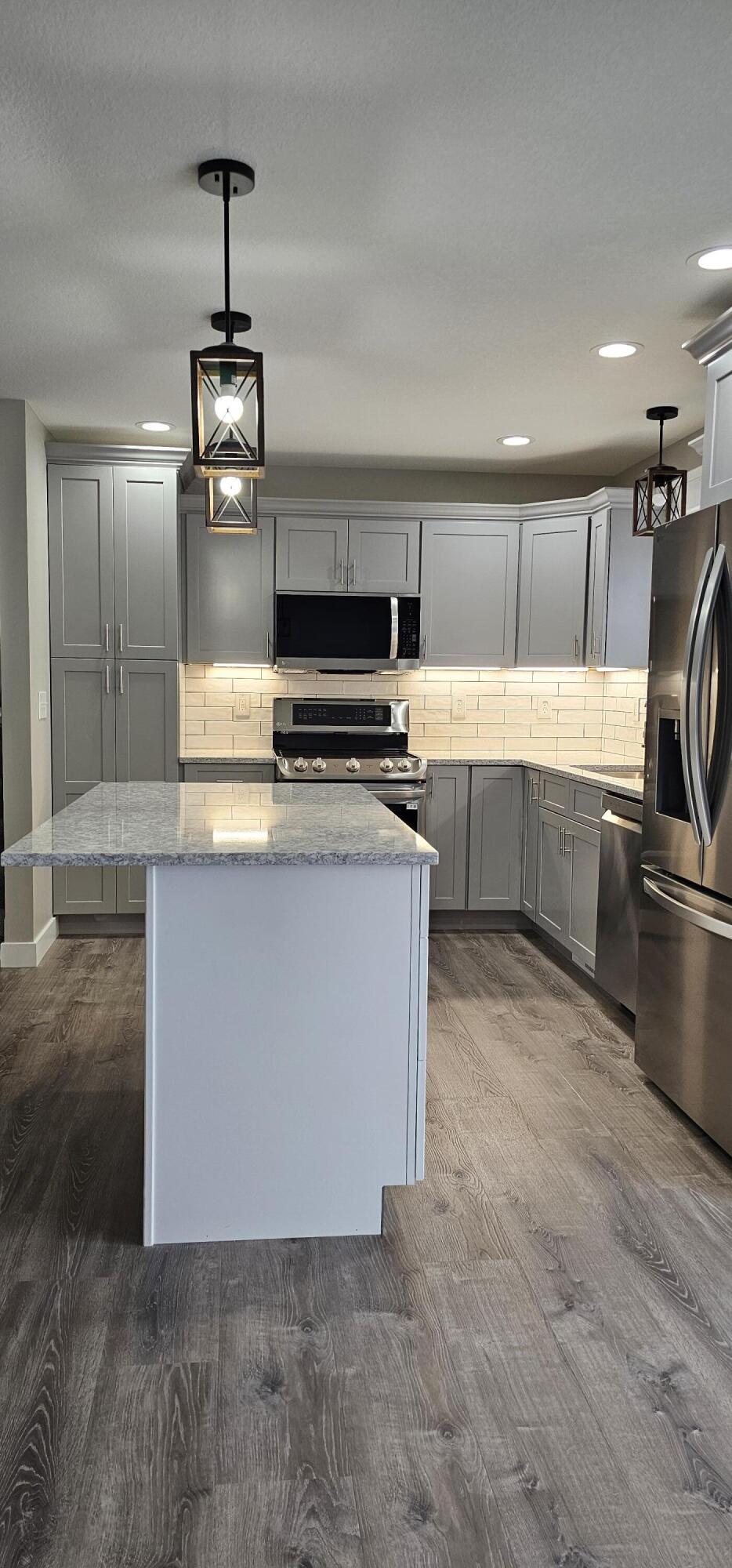 301 South Willowbrook Road Coldwater, MI 49036 - Photo 9 of 35 Kitchen