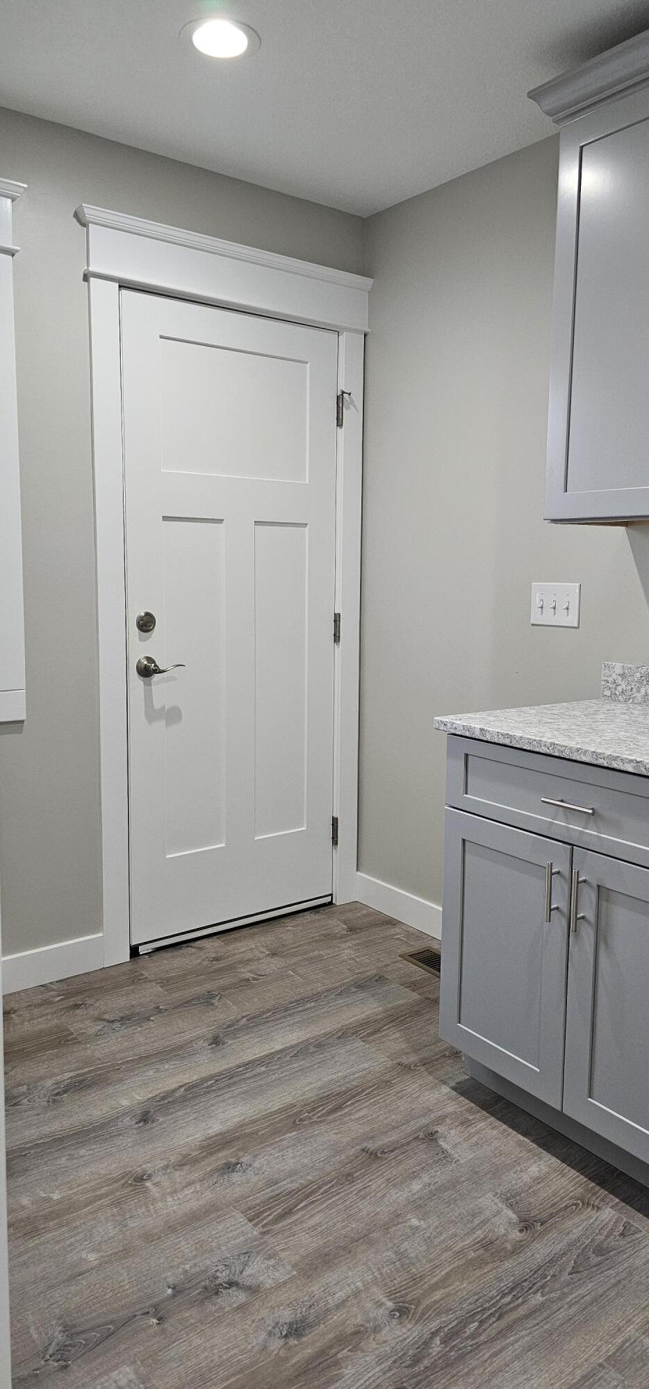301 South Willowbrook Road Coldwater, MI 49036 - Photo 10 of 35 Laundry/Mud Room