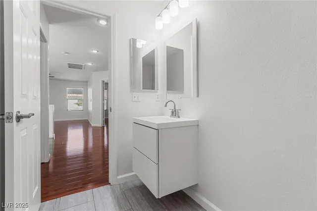$2,750 | 11135 Alora Street, Las Vegas, NV 89141