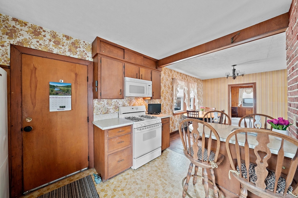 78 Beechwood Road Braintree, MA 02184 - Photo 11 of 28 Gallery Image 11