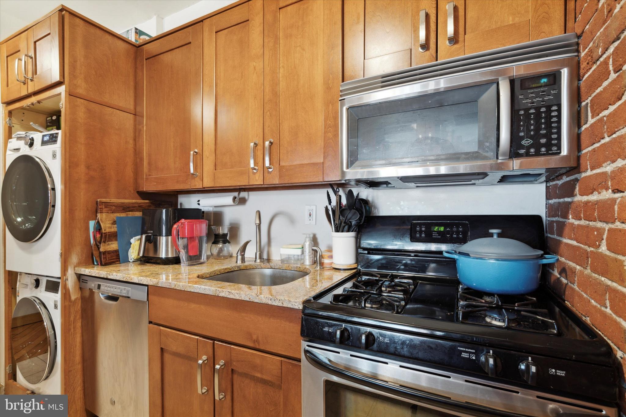 122 Chestnut Street, Unit 401 Philadelphia, PA 19106 - Photo 6 of 15