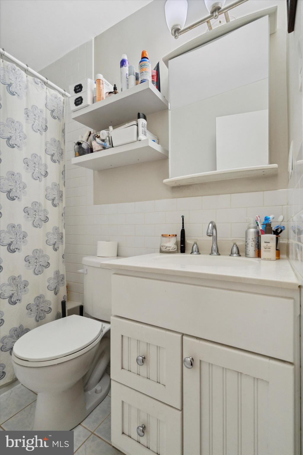 122 Chestnut Street, Unit 401 Philadelphia, PA 19106 - Photo 8 of 15