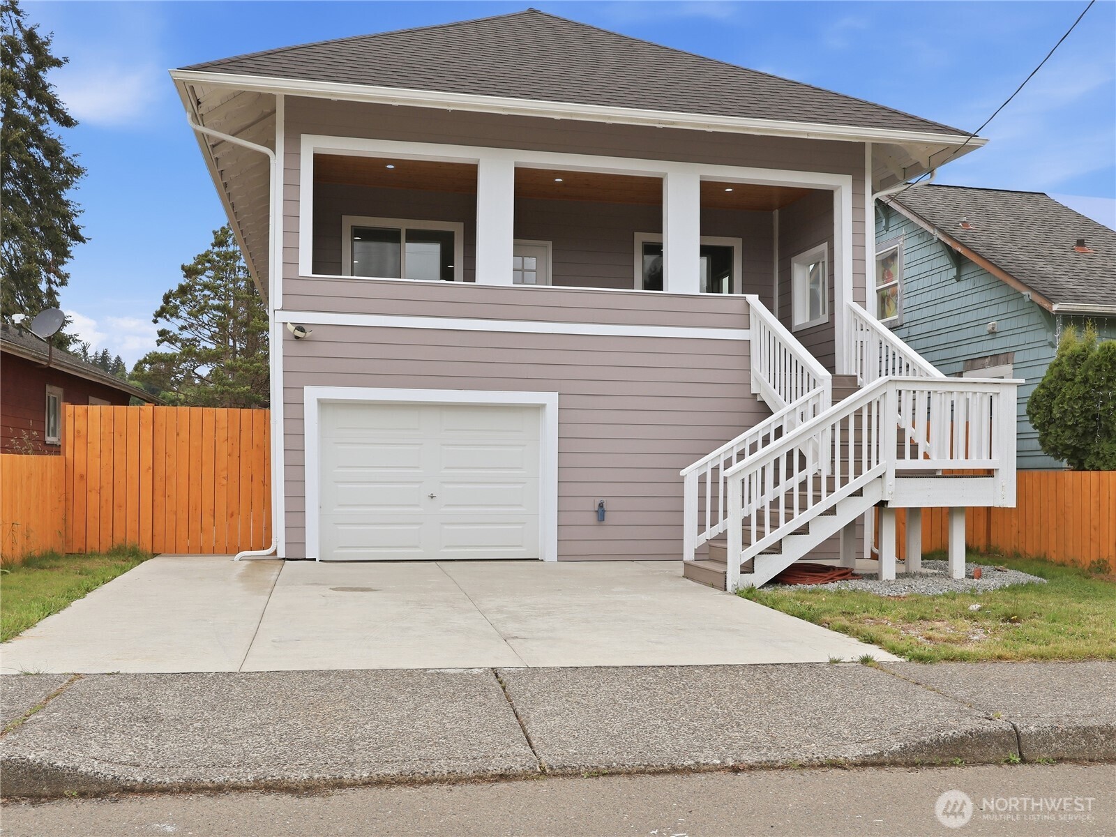1010 Randall Street Aberdeen, WA 98520 - Photo 3 of 38