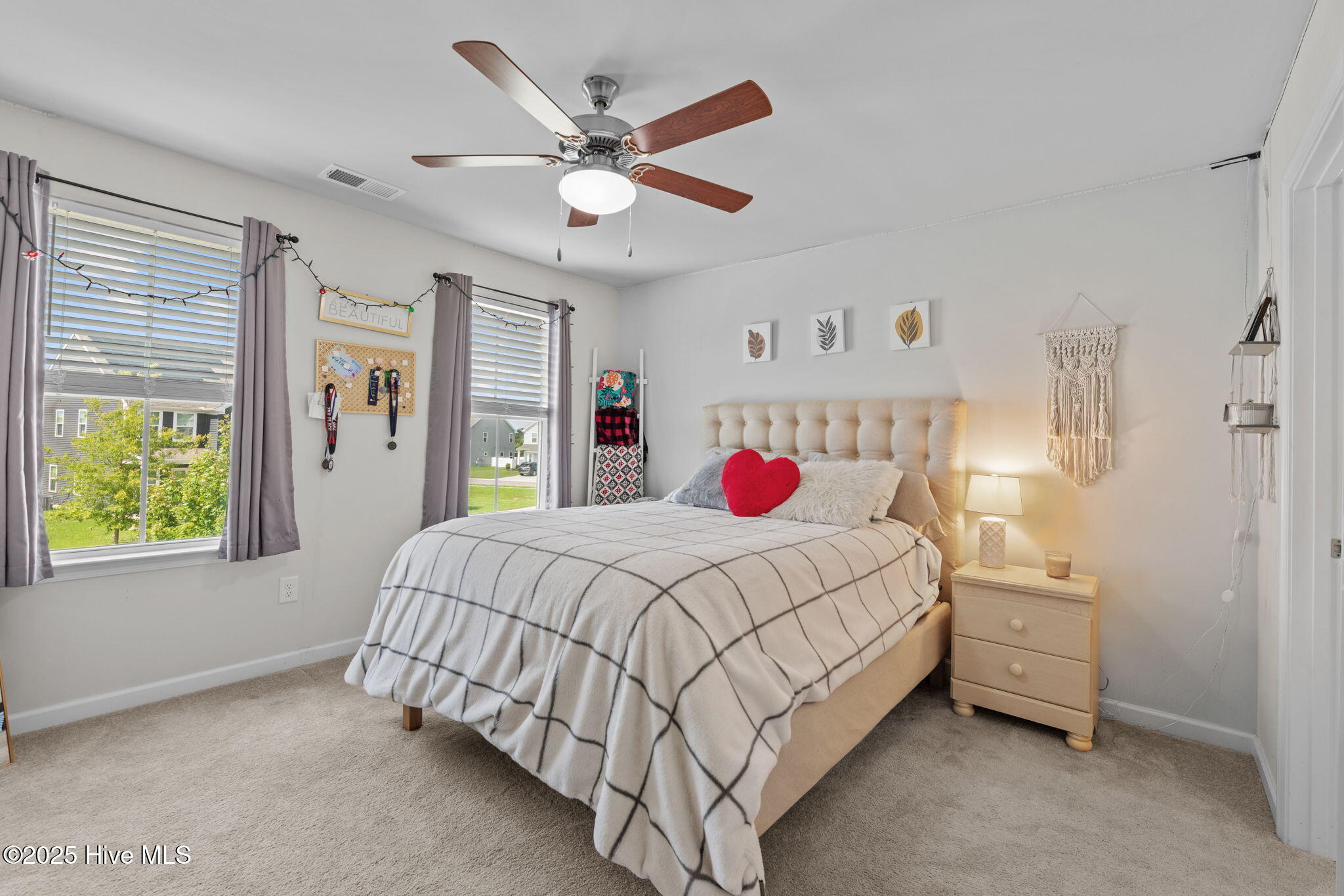 324 Sunny Lake Road Moyock, NC 27958 - Photo 18 of 37 2nd floor ensuite bedroom