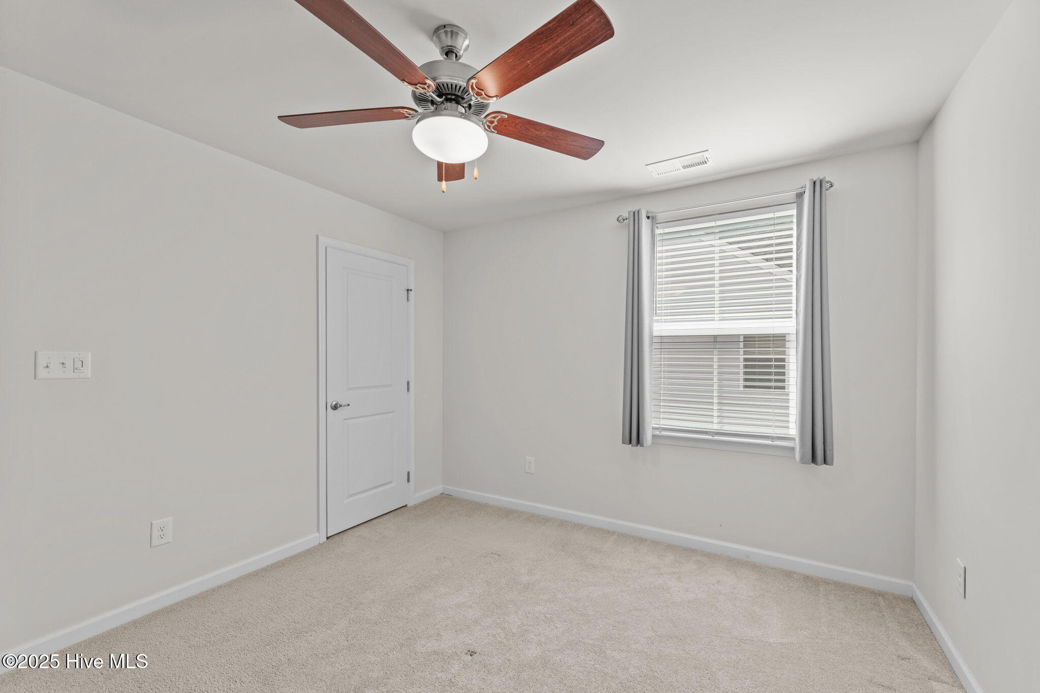 324 Sunny Lake Road Moyock, NC 27958 - Photo 20 of 37 31-web-or-mls-_Y9A9412