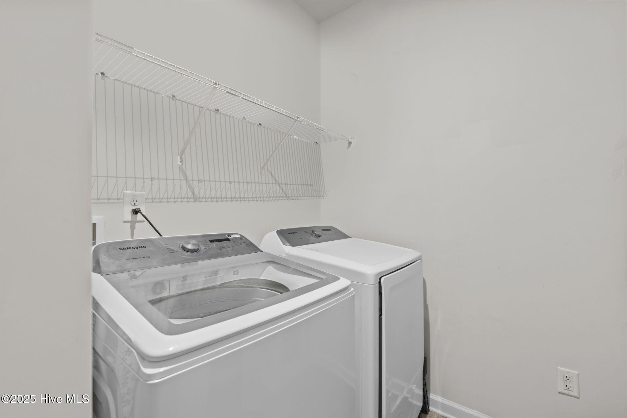 324 Sunny Lake Road Moyock, NC 27958 - Photo 10 of 37 57-web-or-mls-_Y9A9463_1