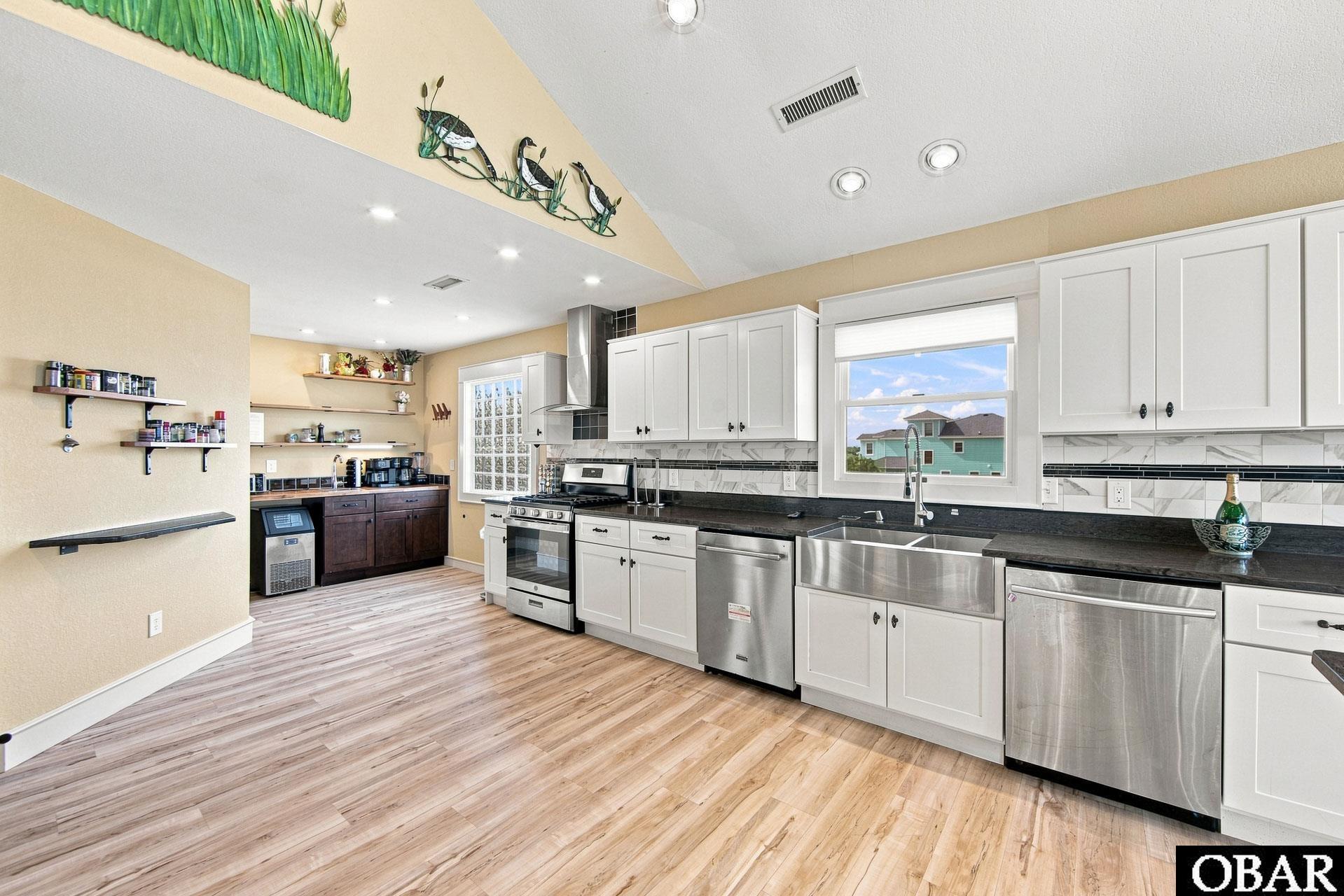 8223 South Old Oregon Inlet Road Nags Head, NC 27959 - Photo 25 of 88 Upgraded Appliances