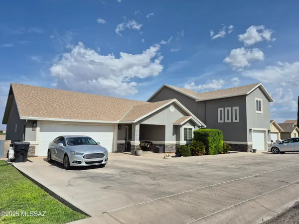 $488,000 | 417 North 1st Avenue, Thatcher, AZ 85552