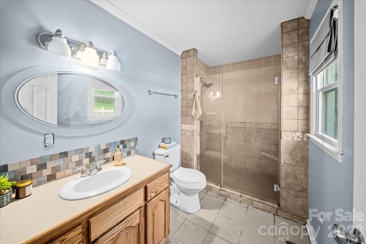 4690 Celia Creek Road Lenoir, NC 28645 - Photo 12 of 32
