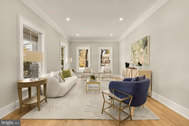 $2,595,000 | 10105 Summit Avenue, Kensington, MD 20895