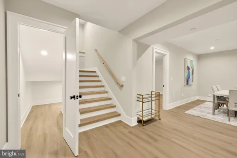 $2,595,000 | 10105 Summit Avenue, Kensington, MD 20895