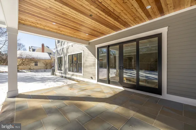 $2,595,000 | 10105 Summit Avenue, Kensington, MD 20895