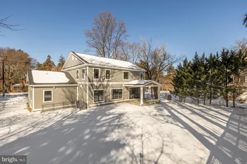 $2,595,000 | 10105 Summit Avenue, Kensington, MD 20895